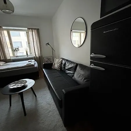 Small Cozy In City Area Apartament *